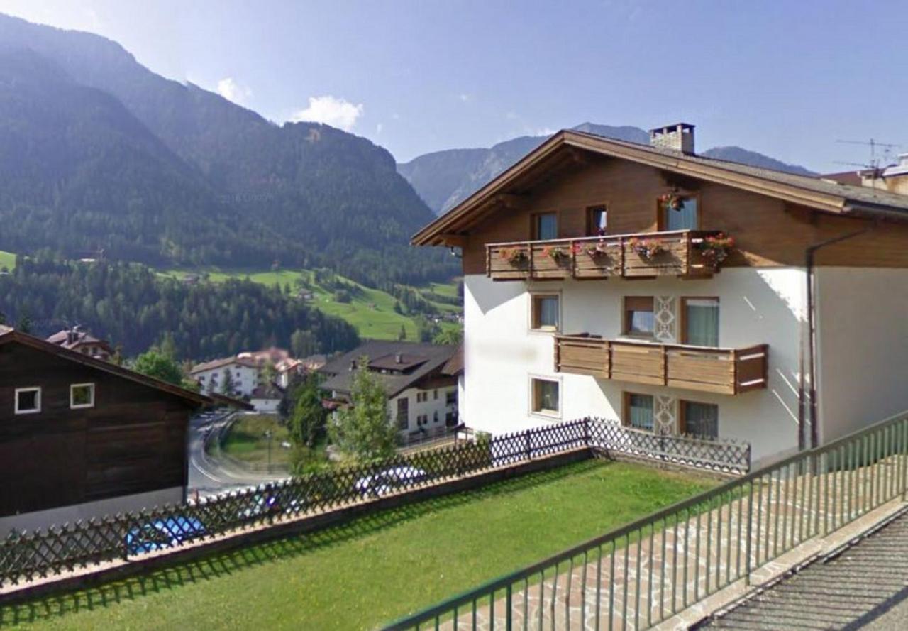 Apartment Rainer Urtijëi Dış mekan fotoğraf